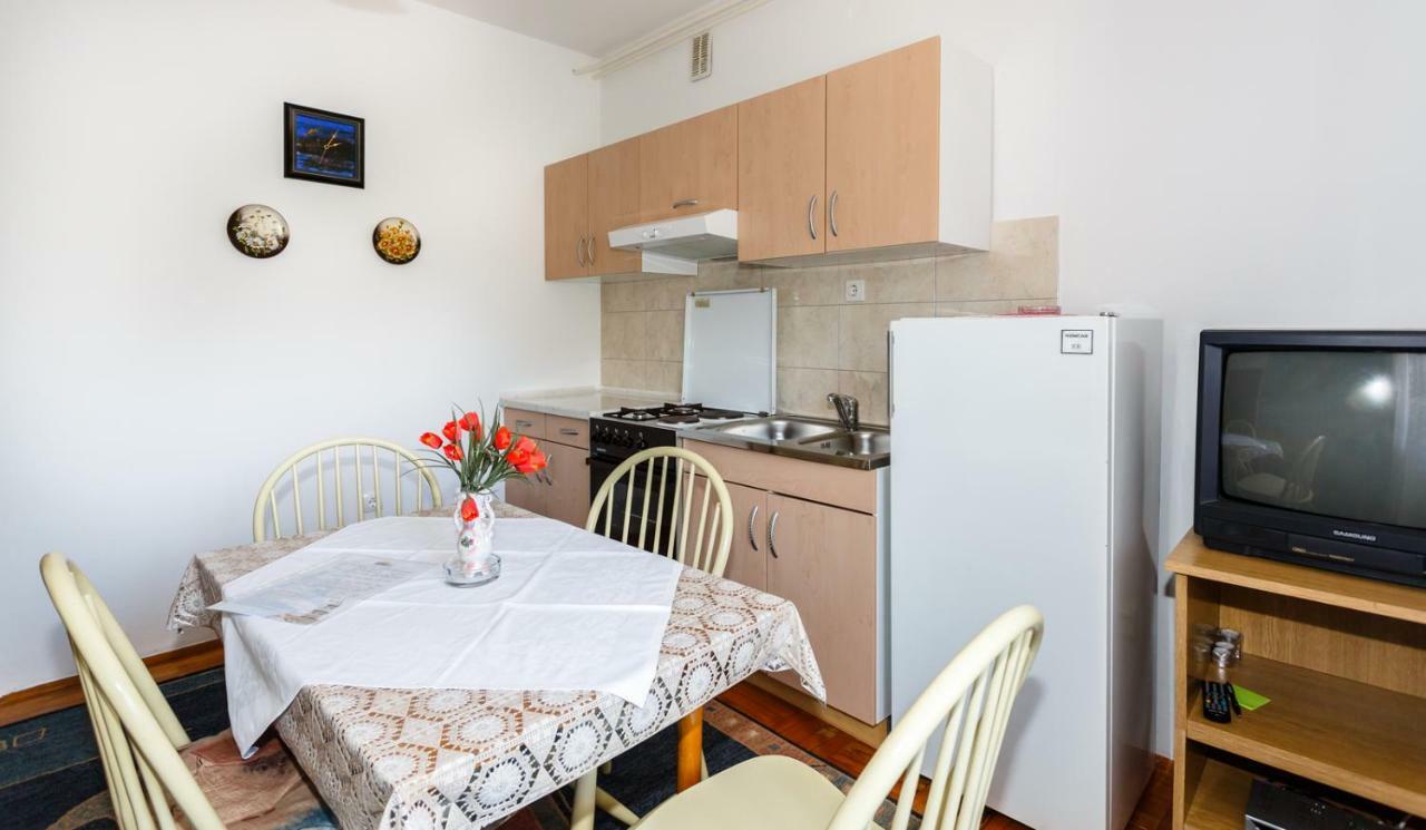 Apartmani Jelica Đảo Krk Ngoại thất bức ảnh